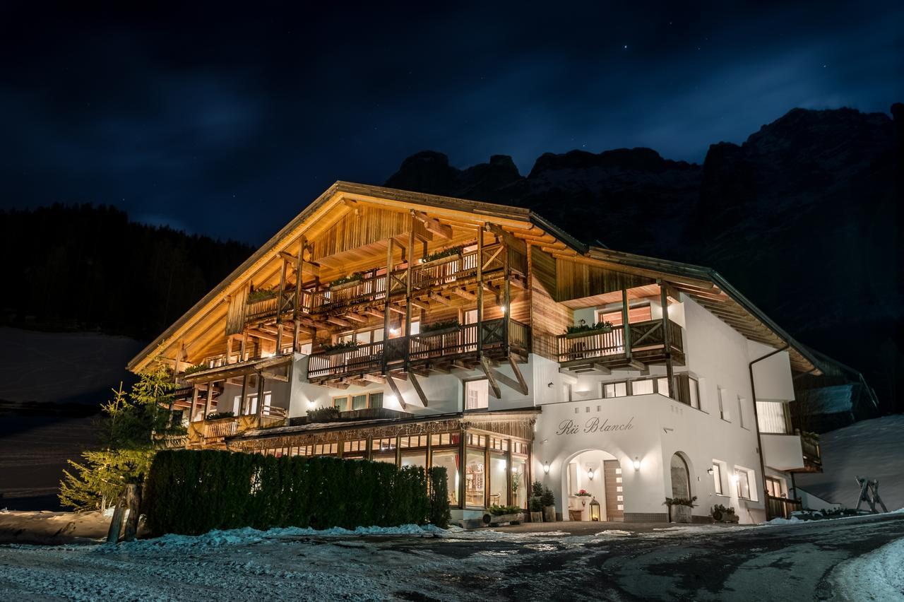 B&B - Hotel Ciasa Rue Blanch San Cassiano  Exteriör bild