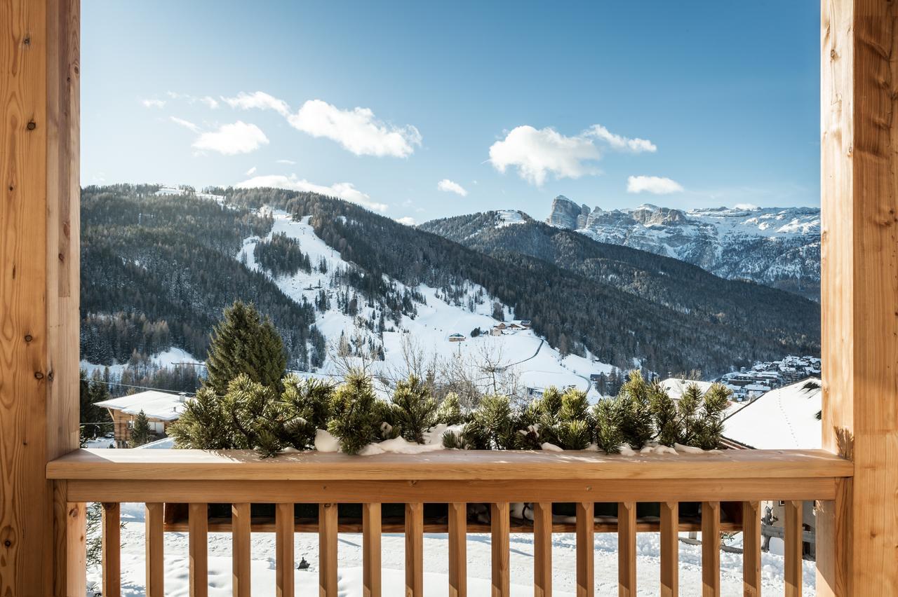 B&B - Hotel Ciasa Rue Blanch San Cassiano  Exteriör bild